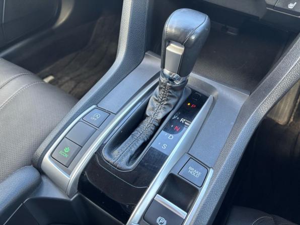 Honda Civic X с пробегом 2018 года, цена 1 815 000 рублей, 98900 км, седан, Автокод Объявления