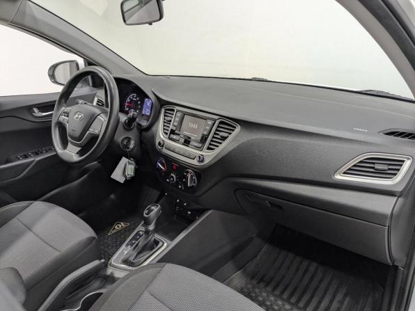 Hyundai Solaris II Рестайлинг с пробегом 2021 года, цена 1 585 000 рублей, 78605 км, седан, Автокод Объявления