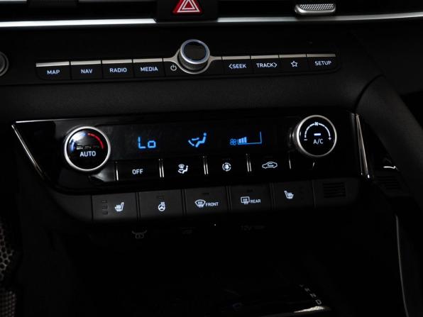 Hyundai Elantra VII (CN7) с пробегом 2023 года, цена 2 148 000 рублей, 28000 км, седан, Автокод Объявления