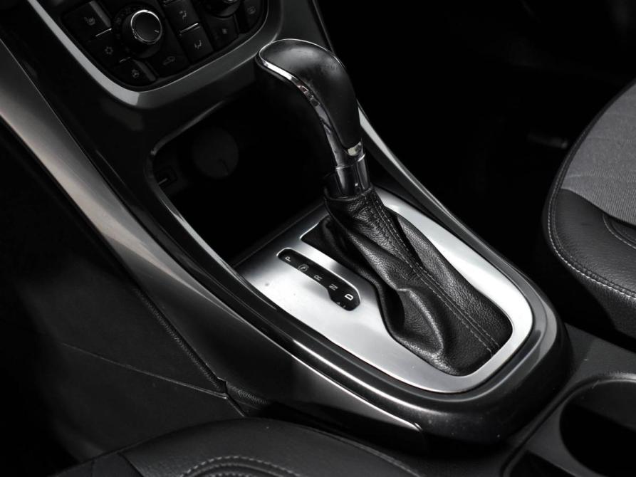 Opel Astra J Рестайлинг Санкт-Петербург  - изображение 11