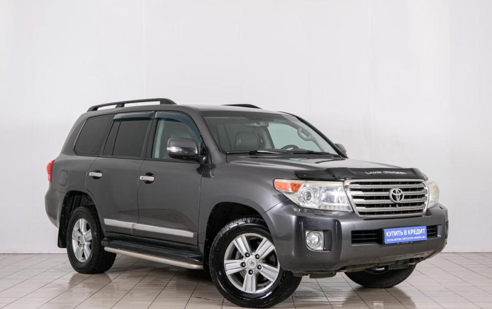 Toyota Land Cruiser 200 Series Рестайлинг 1 Красноярск  - изображение 1