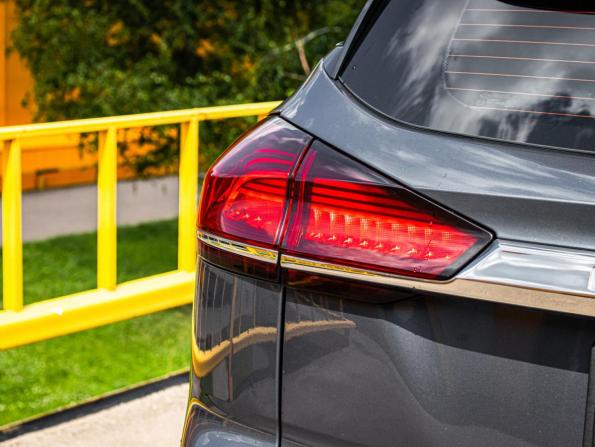 Geely Atlas Pro с пробегом 2022 года, цена 1 768 000 рублей, 60259 км, внедорожник, Автокод Объявления