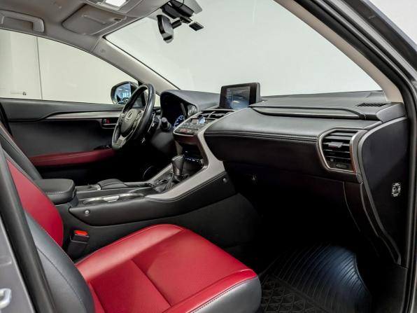 Lexus NX I Рестайлинг с пробегом 2019 года, цена 3 600 000 рублей, 64681 км, внедорожник, Автокод Объявления
