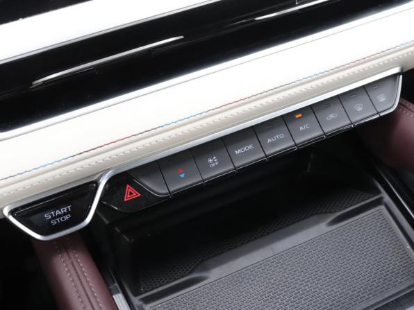 Geely Monjaro I с пробегом 2023 года, цена 3 200 000 рублей, 45299 км, внедорожник, Автокод Объявления