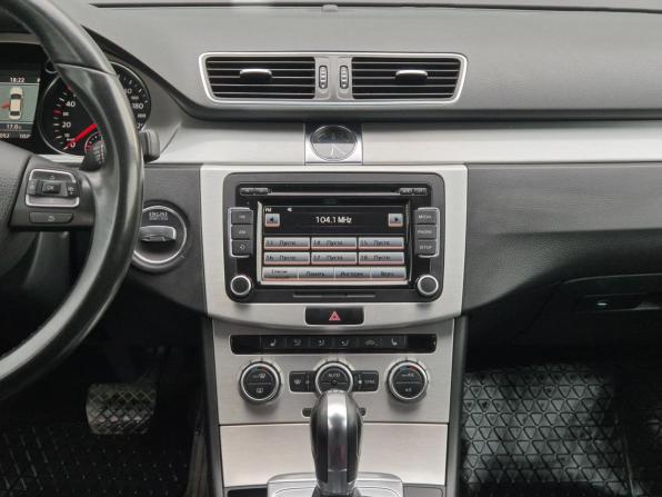 Volkswagen Passat B7 с пробегом 2013 года, цена 1 158 000 рублей, 200051 км, седан, Автокод Объявления