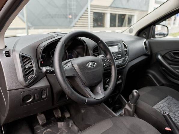 Lada (ВАЗ) XRAY I с пробегом 2017 года, цена 663 000 рублей, 172584 км, хэтчбек, Автокод Объявления