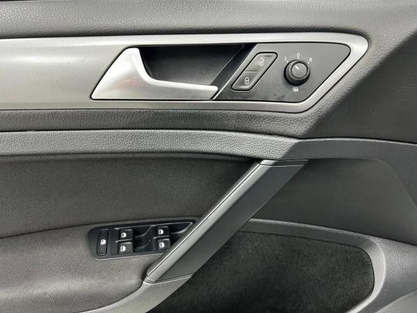 Volkswagen Golf VII с пробегом 2013 года, цена 850 000 рублей, 179227 км, хэтчбек, Автокод Объявления