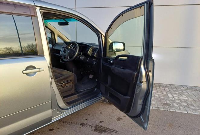 Nissan Serena III (C25) с пробегом 2009 года, цена 850 000 рублей, 299763 км, минивэн, Автокод Объявления