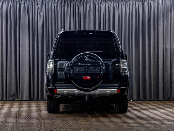 Mitsubishi Pajero IV Рестайлинг 1 с пробегом 2014 года, цена 1 765 000 рублей, 135000 км, внедорожник, Автокод Объявления