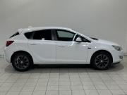 Opel Astra J Курск  - изображение 22
