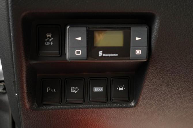 Nissan Qashqai II с пробегом 2016 года, цена 1 809 000 рублей, 99279 км, внедорожник, Автокод Объявления