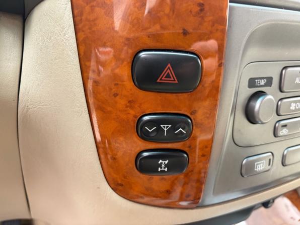 Toyota Land Cruiser 100 Series Рестайлинг 1 с пробегом 2003 года, цена 2 779 900 рублей, 139883 км, внедорожник, Автокод Объявления