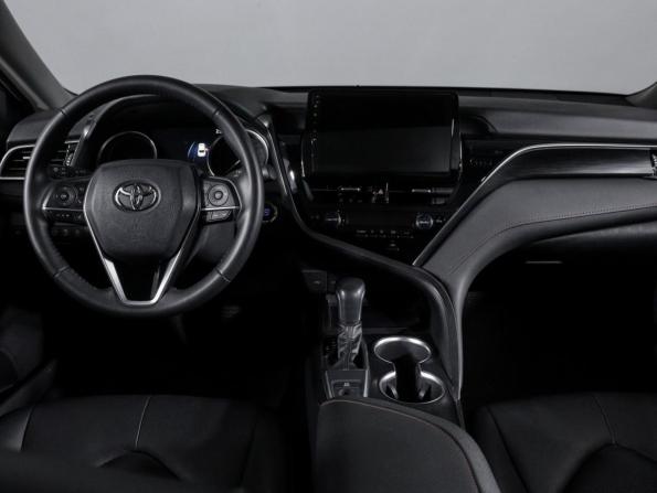 Toyota Camry VIII (XV70) Рестайлинг с пробегом 2022 года, цена 3 350 000 рублей, 21590 км, седан, Автокод Объявления