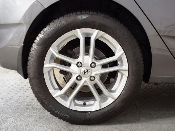 Hyundai Solaris I с пробегом 2011 года, цена 899 995 рублей, 133284 км, хэтчбек, Автокод Объявления