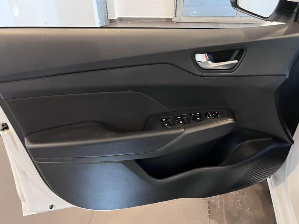 Hyundai Solaris II Рестайлинг с пробегом 2022 года, цена 1 774 000 рублей, 97425 км, седан, Автокод Объявления