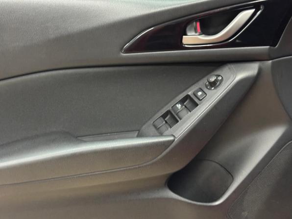 Mazda 3 III (BM) с пробегом 2013 года, цена 1 130 000 рублей, 225400 км, хэтчбек, Автокод Объявления