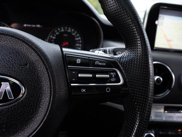 Kia Stinger I с пробегом 2018 года, цена 2 479 000 рублей, 131338 км, лифтбек, Автокод Объявления