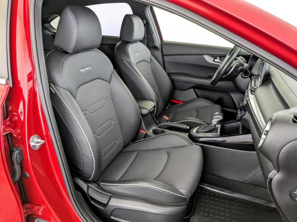 Kia Cerato IV Рестайлинг с пробегом 2021 года, цена 2 425 000 рублей, 48655 км, седан, Автокод Объявления