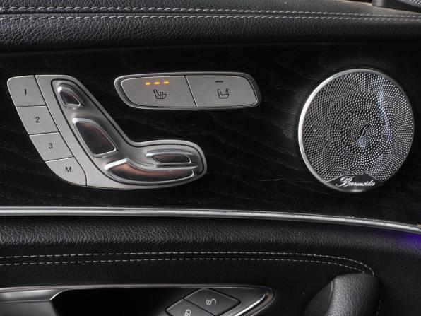 Mercedes-Benz E-Класс V (W213 S213 C238) с пробегом 2018 года, цена 3 049 000 рублей, 296218 км, седан, Автокод Объявления