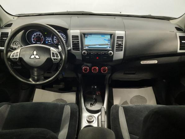 Mitsubishi Outlander II Рестайлинг с пробегом 2010 года, цена 818 000 рублей, 320000 км, внедорожник, Автокод Объявления