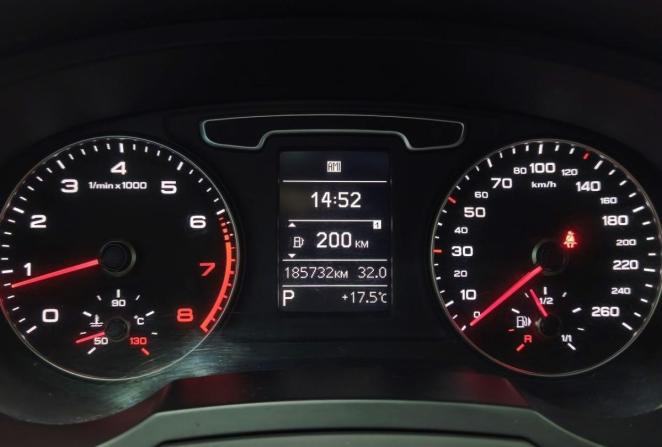 Audi Q3 I (8U) с пробегом 2012 года, цена 1 570 000 рублей, 185732 км, внедорожник, Автокод Объявления
