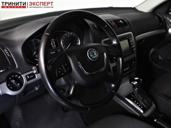 Skoda Octavia II (A5) Рестайлинг с пробегом 2012 года, цена 897 000 рублей, 245453 км, лифтбек, Автокод Объявления