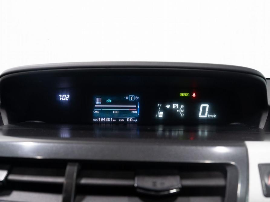 Toyota Prius Alpha I (ZVW40/41) Рестайлинг Чита  - изображение 13