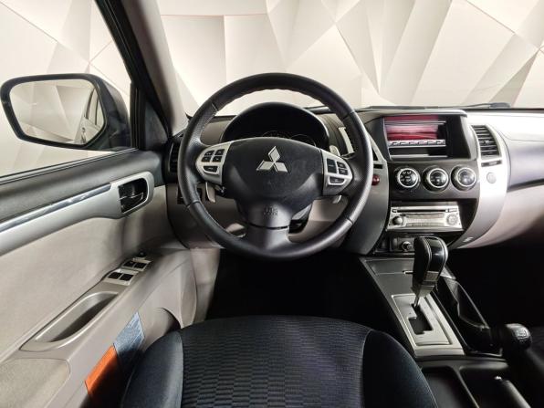 Mitsubishi Pajero Sport II Рестайлинг с пробегом 2013 года, цена 1 695 000 рублей, 238002 км, внедорожник, Автокод Объявления