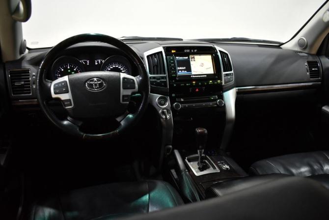 Toyota Land Cruiser 200 Series Рестайлинг 1 с пробегом 2014 года, цена 4 788 000 рублей, 125332 км, внедорожник, Автокод Объявления