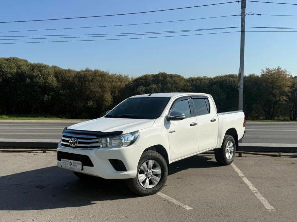 Toyota Hilux VIII с пробегом 2016 года, цена 2 600 000 рублей, 190000 км, пикап, Автокод Объявления