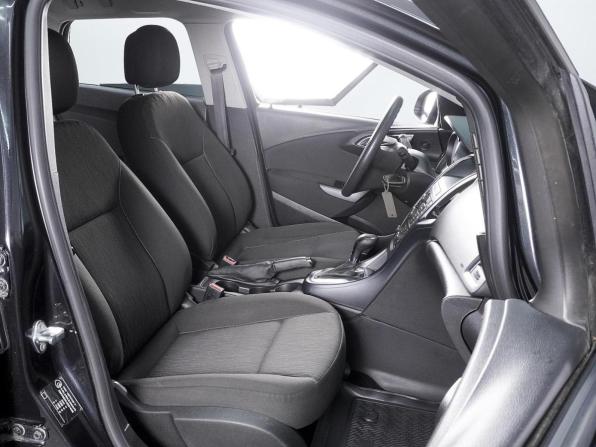 Opel Astra J Рестайлинг с пробегом 2014 года, цена 900 000 рублей, 92761 км, универсал, Автокод Объявления