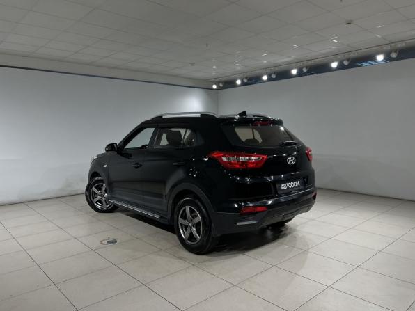 Hyundai Creta I с пробегом 2018 года, цена 1 790 000 рублей, 118000 км, внедорожник, Автокод Объявления