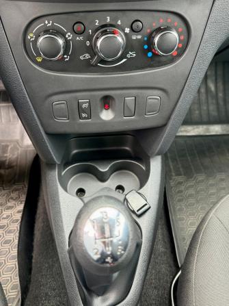 Renault Sandero II Рестайлинг с пробегом 2019 года, цена 1 199 000 рублей, 65292 км, хэтчбек, Автокод Объявления