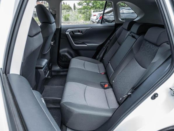 Toyota RAV4 V (XA50) с пробегом 2020 года, цена 3 930 000 рублей, 61650 км, внедорожник, Автокод Объявления