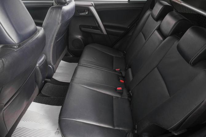 Toyota RAV4 IV (XA40) Рестайлинг с пробегом 2019 года, цена 2 899 000 рублей, 89000 км, внедорожник, Автокод Объявления
