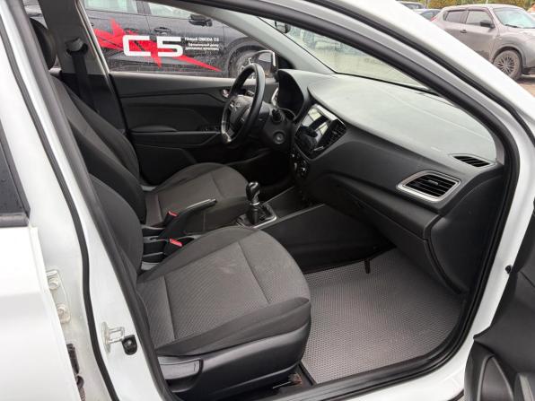 Hyundai Accent IV с пробегом 2019 года, цена 992 000 рублей, 133210 км, седан, Автокод Объявления