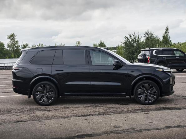 Li Auto (Lixiang) L9 I с пробегом 2023 года, цена 6 348 000 рублей, 46000 км, внедорожник, Автокод Объявления