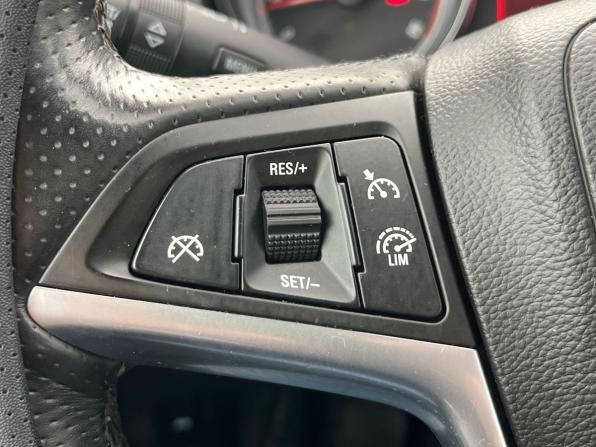 Opel Astra J Рестайлинг с пробегом 2014 года, цена 830 000 рублей, 155693 км, хэтчбек, Автокод Объявления