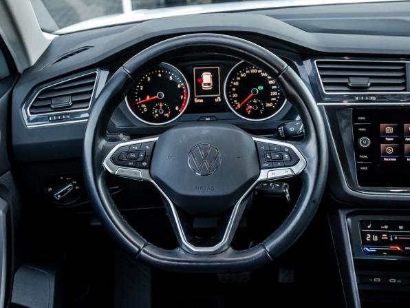 Volkswagen Tiguan II Рестайлинг с пробегом 2021 года, цена 3 450 000 рублей, 50780 км, внедорожник, Автокод Объявления