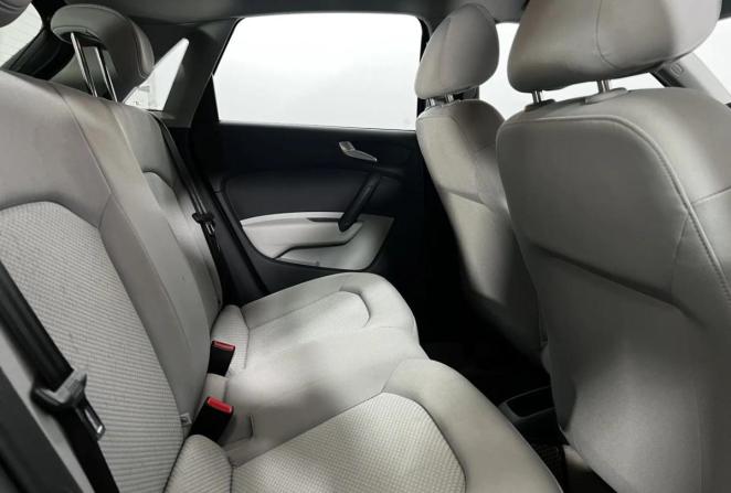 Audi A1 I (8X) с пробегом 2012 года, цена 1 000 000 рублей, 212287 км, хэтчбек, Автокод Объявления