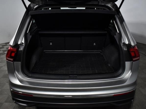 Volkswagen Tiguan II Рестайлинг с пробегом 2021 года, цена 1 919 000 рублей, 184951 км, внедорожник, Автокод Объявления
