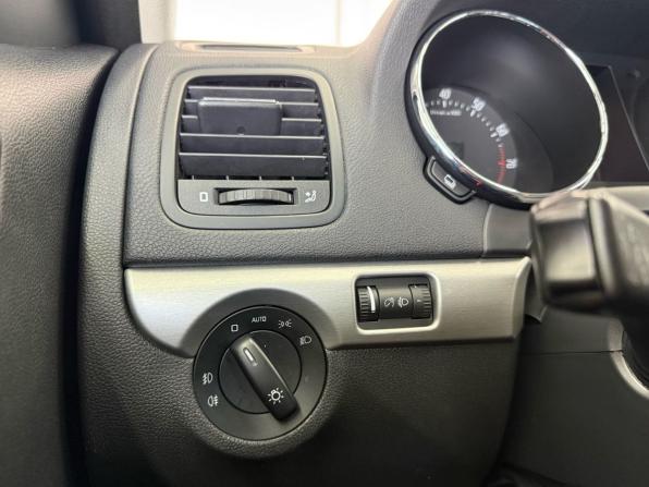 Skoda Yeti I с пробегом 2012 года, цена 1 059 000 рублей, 249843 км, внедорожник, Автокод Объявления