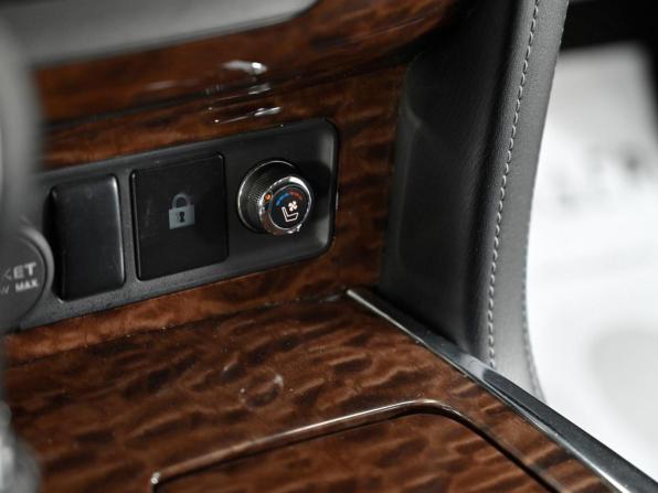 Nissan Patrol VI (Y62) Рестайлинг с пробегом 2015 года, цена 2 099 000 рублей, 110117 км, внедорожник, Автокод Объявления