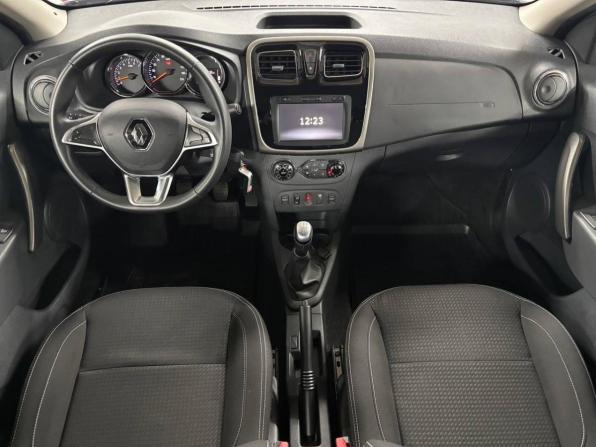 Renault Logan II Рестайлинг с пробегом 2020 года, цена 1 249 000 рублей, 40000 км, седан, Автокод Объявления