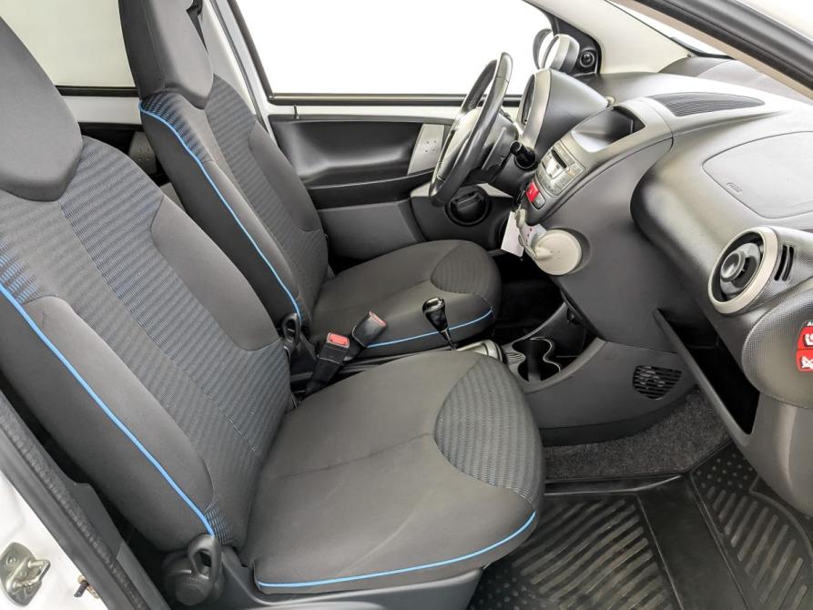 Peugeot 107 I Рестайлинг 2 Москва  - изображение 23