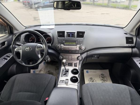 Toyota Highlander II (XU40) Рестайлинг с пробегом 2012 года, цена 1 799 000 рублей, 136137 км, внедорожник, Автокод Объявления