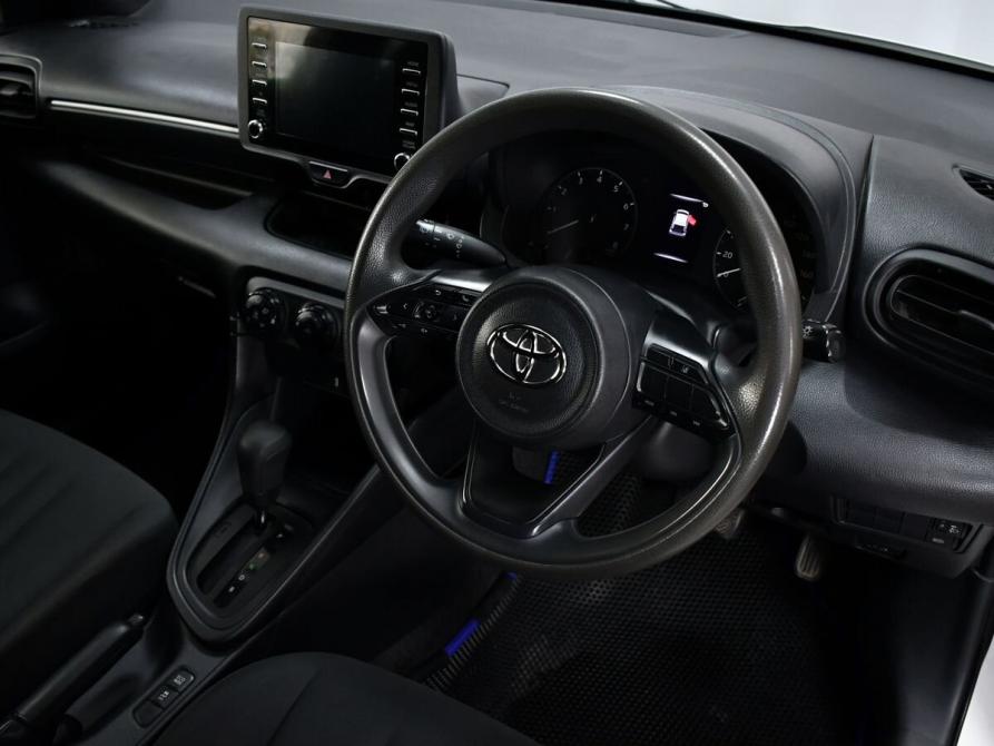 Toyota Yaris IV Новосибирск  - изображение 12