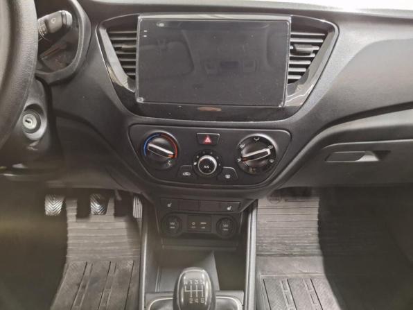 Hyundai Solaris II с пробегом 2018 года, цена 1 030 000 рублей, 126322 км, седан, Автокод Объявления