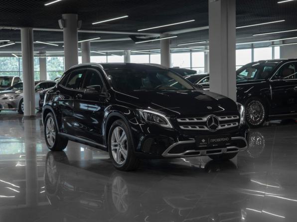 Mercedes-Benz GLA I (X156) Рестайлинг с пробегом 2018 года, цена 2 670 000 рублей, 67656 км, внедорожник, Автокод Объявления