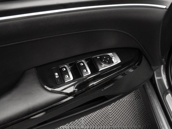 Kia K5 III с пробегом 2021 года, цена 3 140 000 рублей, 50484 км, седан, Автокод Объявления